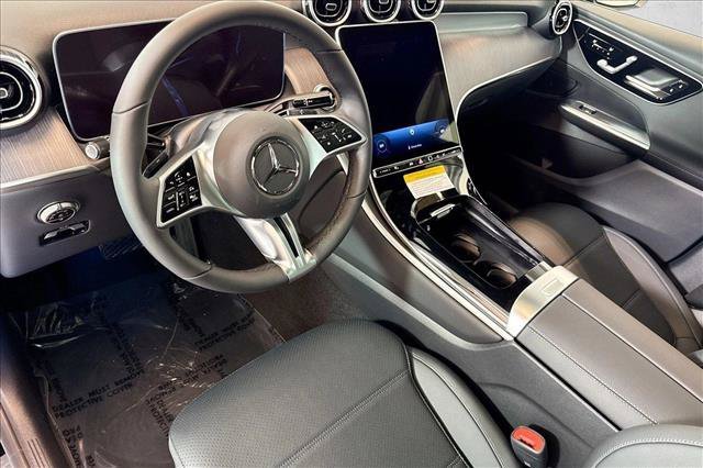 New 2026 Black Mercedes-Benz GLC 300 image 39