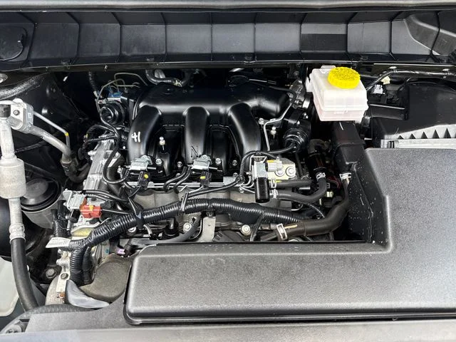 Used 2025 Gray Nissan SL image 25