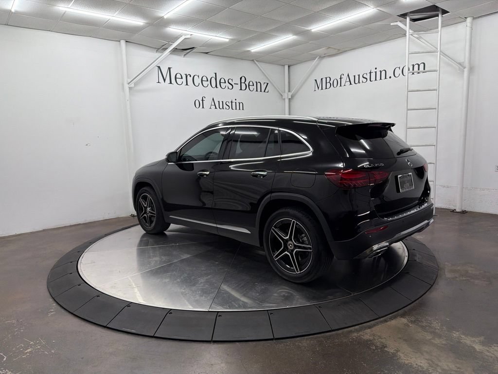New 2026 Night Black Mercedes-Benz GLA 250 image 38