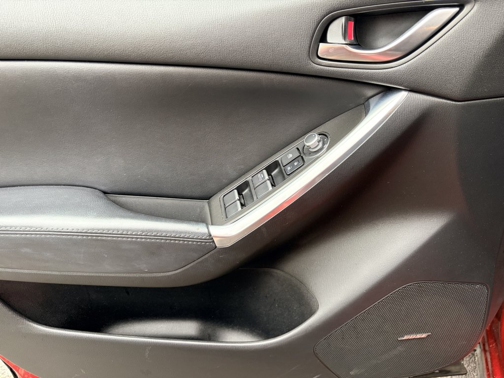 Used 2016 Soul Red Metallic Mazda Grand Touring image 10