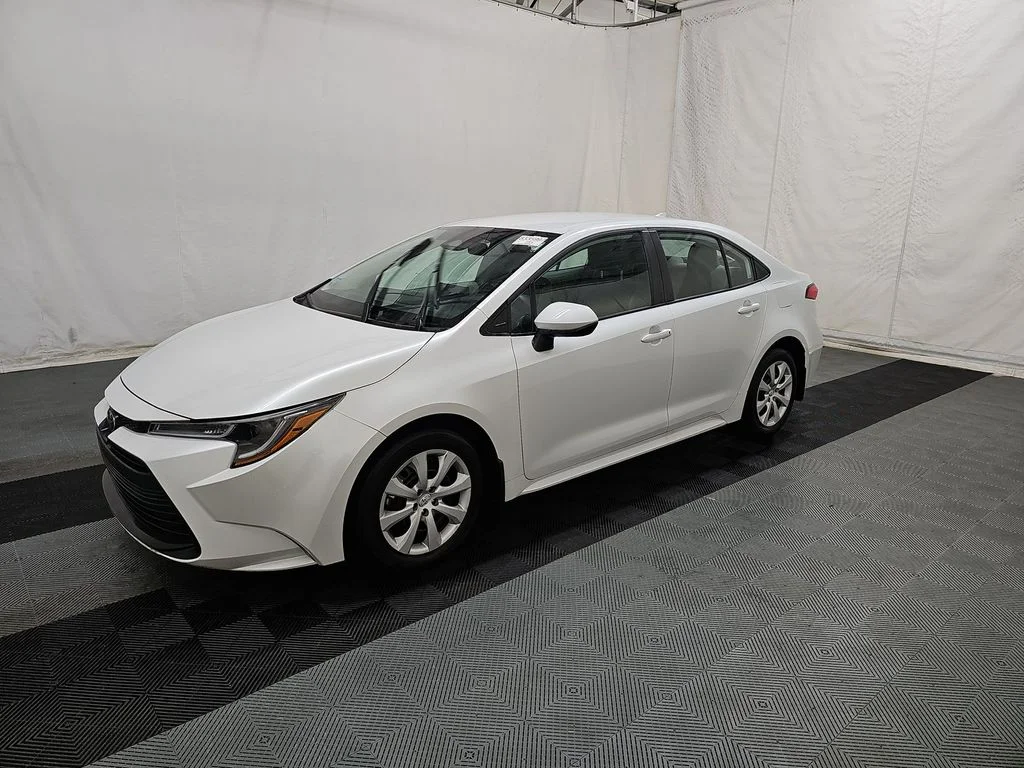 2023 Toyota Corolla LE CVT's photo