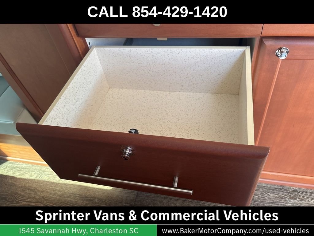 Used 2016 Gray Mercedes-Benz Road Trek image 11