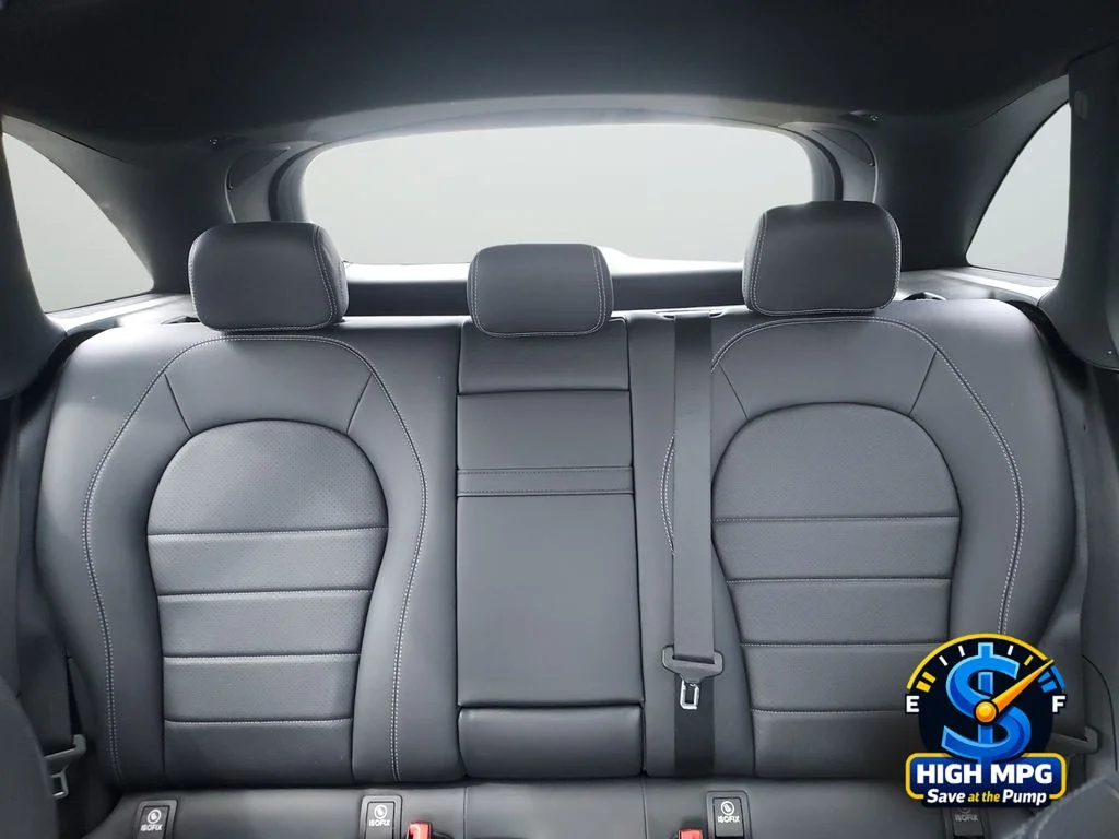 Used 2020 Silver Mercedes-Benz GLC 300 image 33
