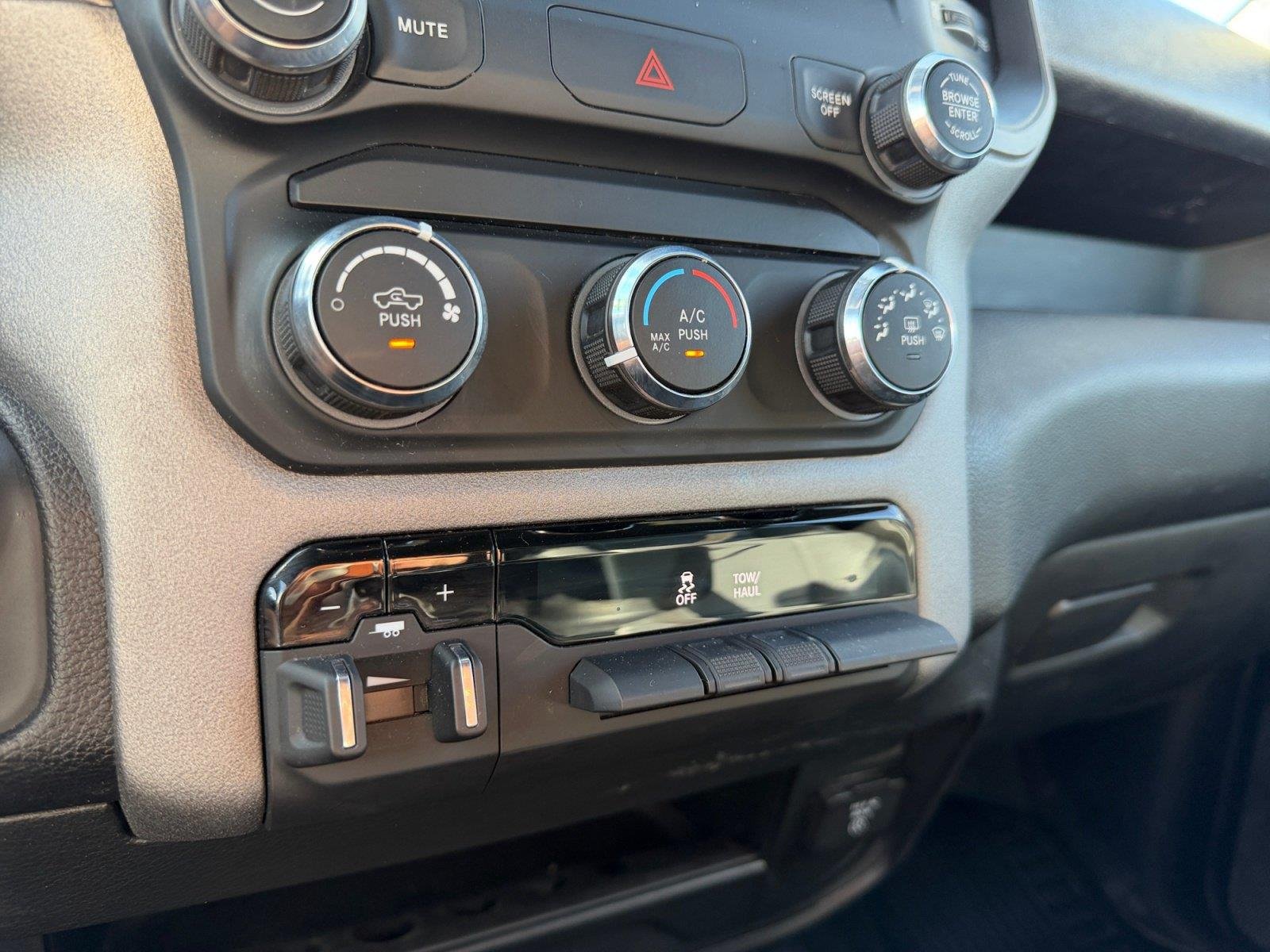 2024 RAM Ram 2500 Pickup Tradesman - Photo 23