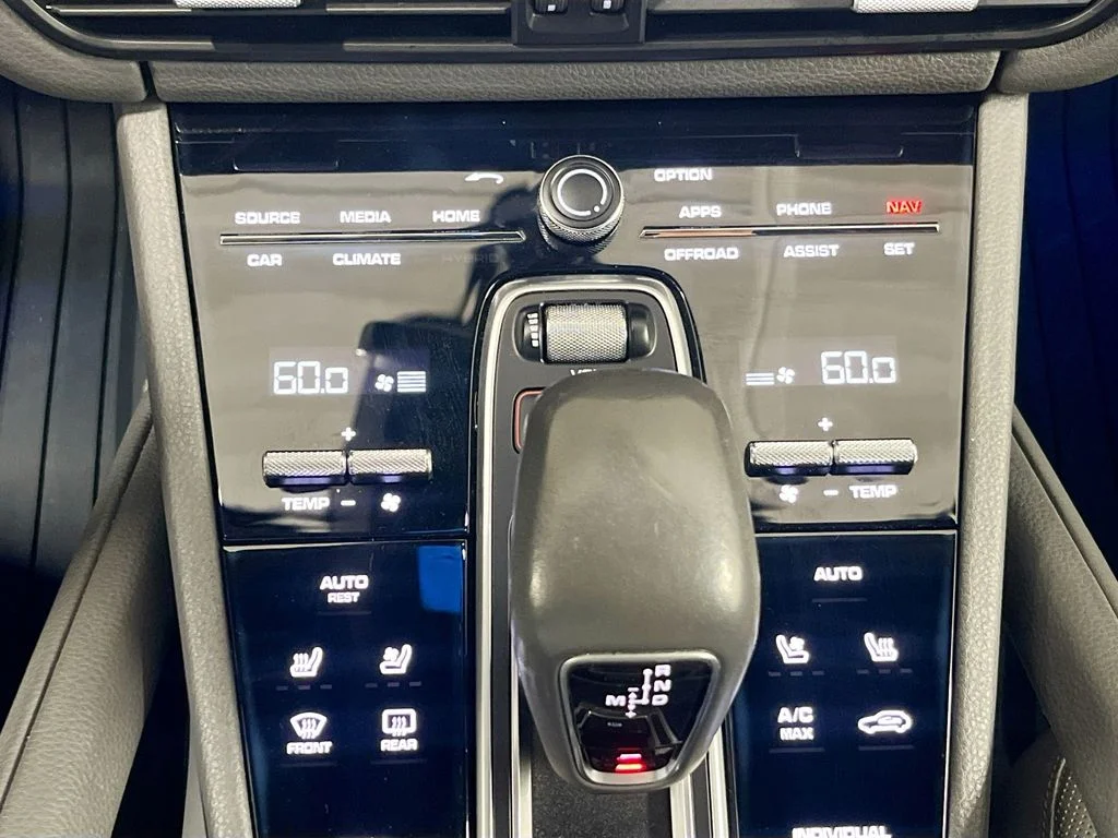 Used 2019 Biscay Blue Metallic Porsche  image 15