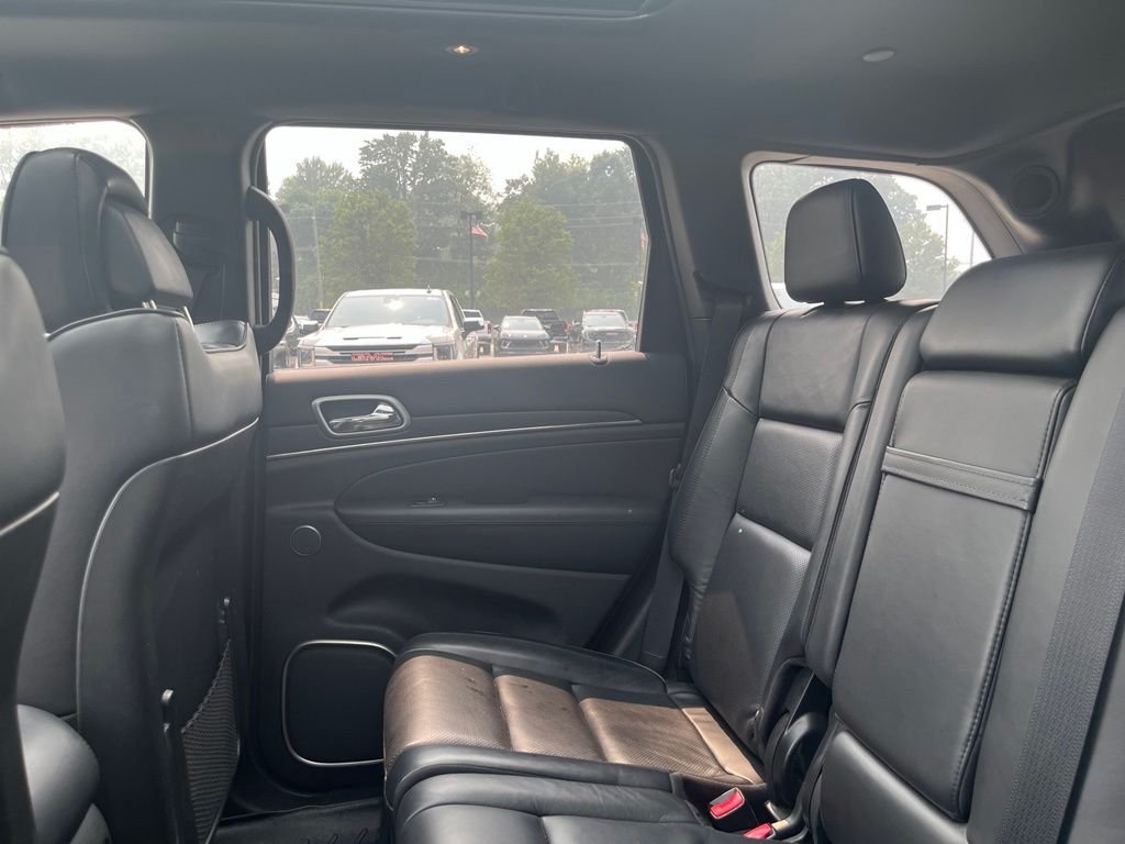 Used 2018 Diamond Black Jeep Overland image 19