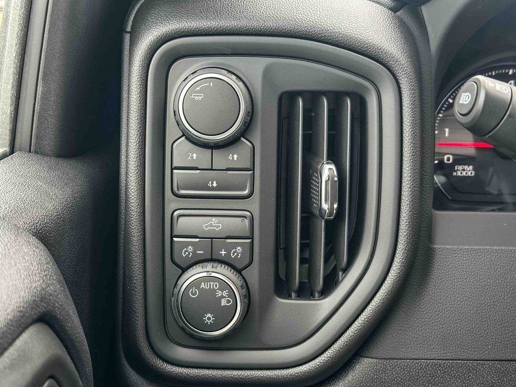 2025 Chevrolet Silverado 3500 HD Work Truck - Photo 27