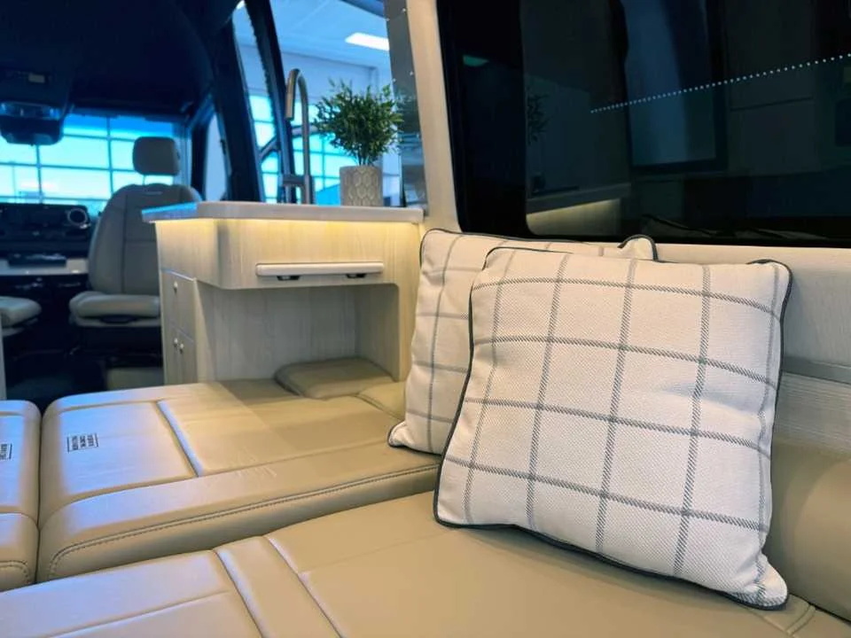 New 2026 SILVER AIRSTREAM  image 18