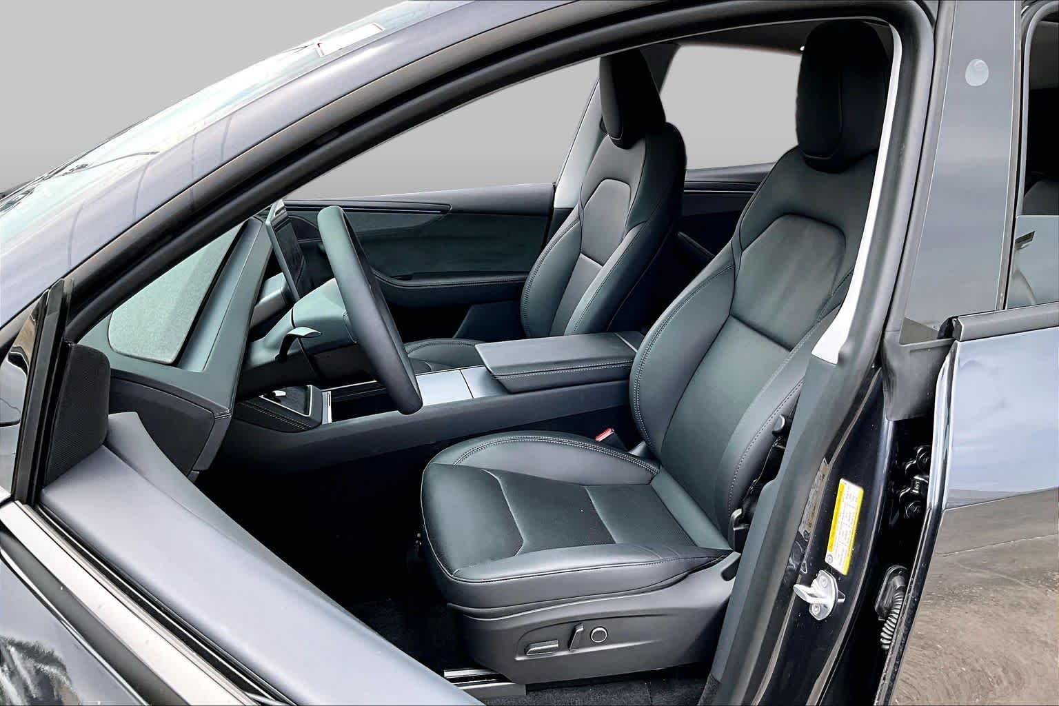 Used 2026 Diamond Black Tesla Premium image 6