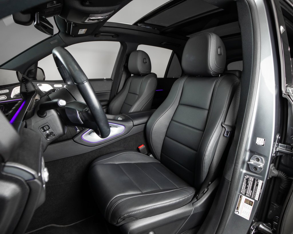 Certified Used 2025  Mercedes-Benz GLE 450e image 5