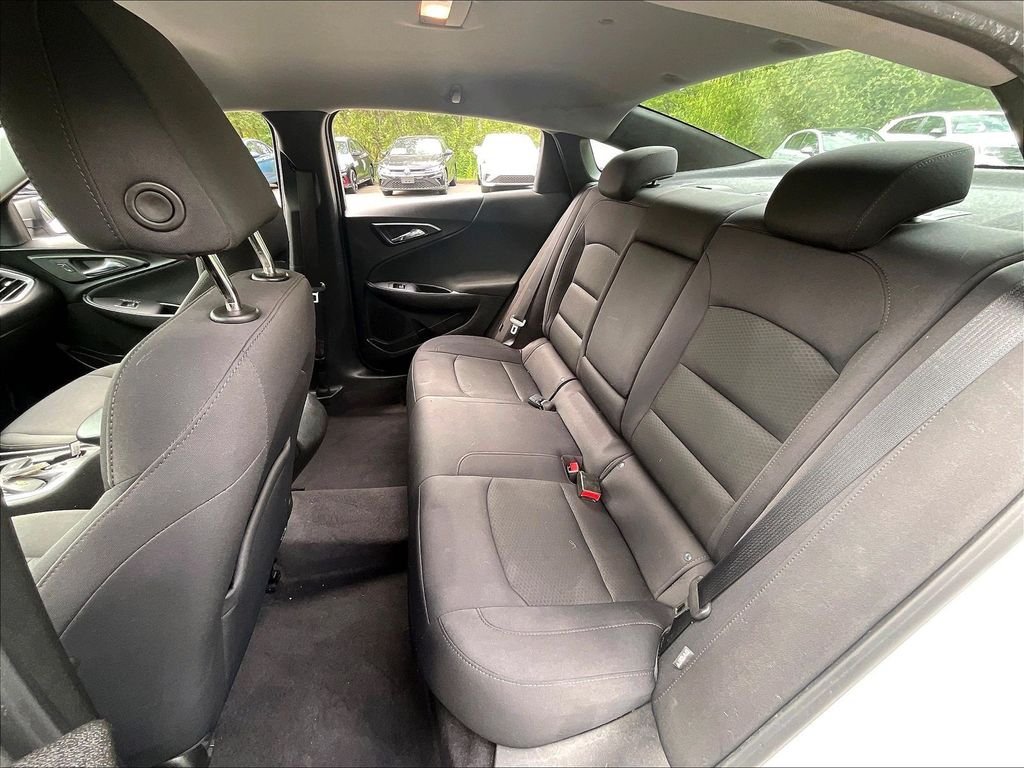 Used 2017 White Chevrolet LS image 15