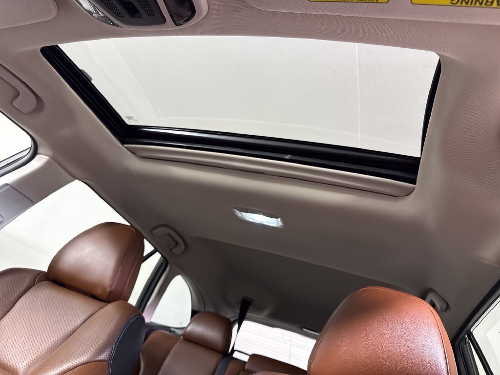 Used 2022 Gray Subaru Touring XT image 21