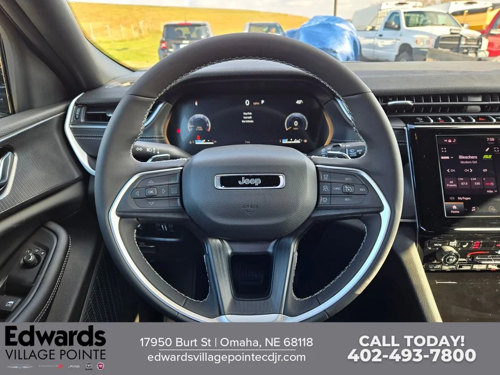 2025 Jeep Grand Cherokee Altitude - Photo 16