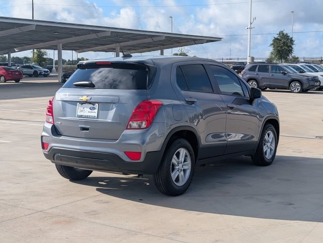 Used 2020 Gray Chevrolet LS image 5