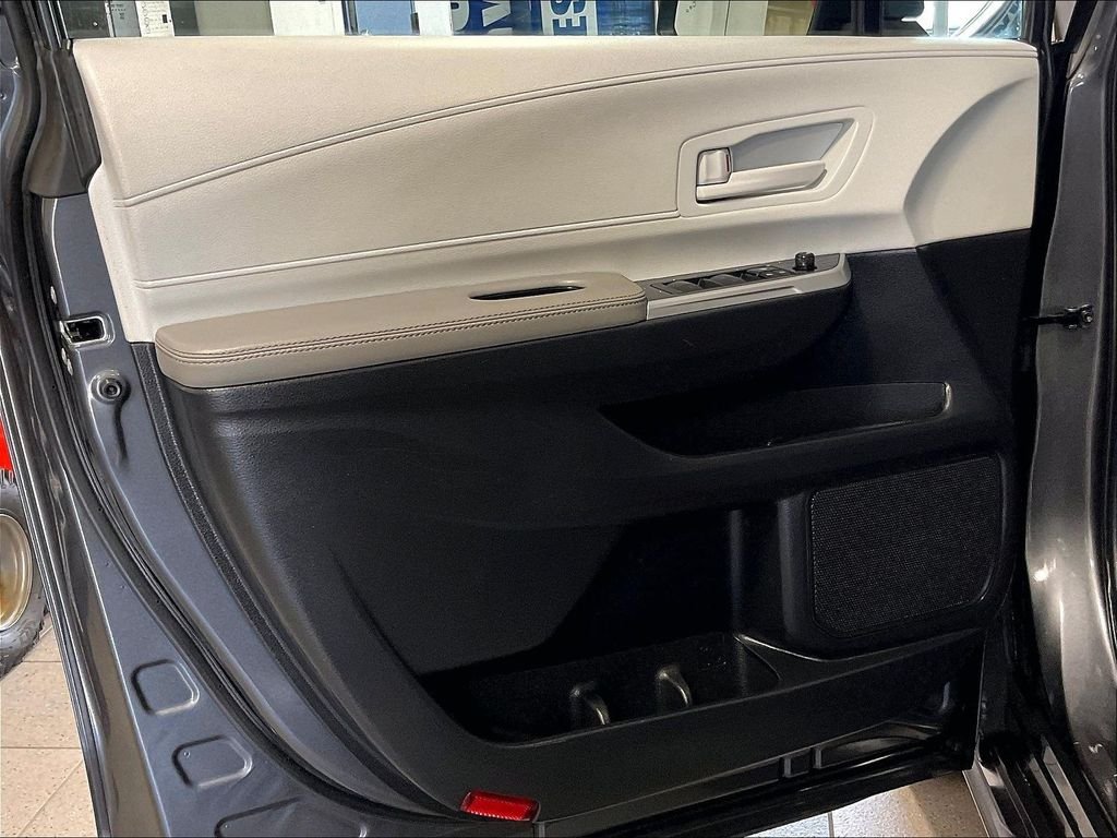 Used 2025 Gray Toyota LE image 9