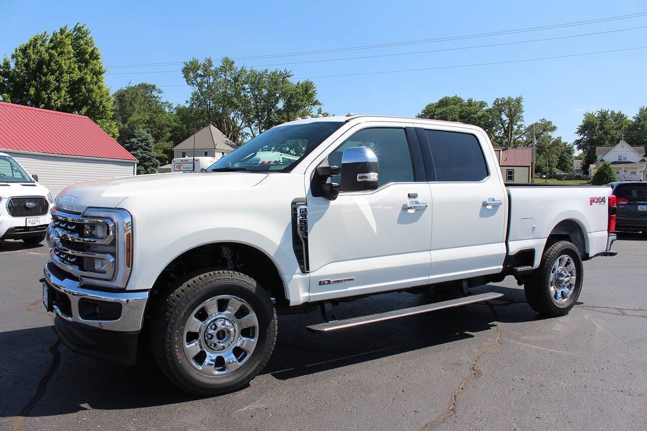 2025 Ford F-350 Lariat 4x4 Crew Cab 6-3/4' Box SRW's photo