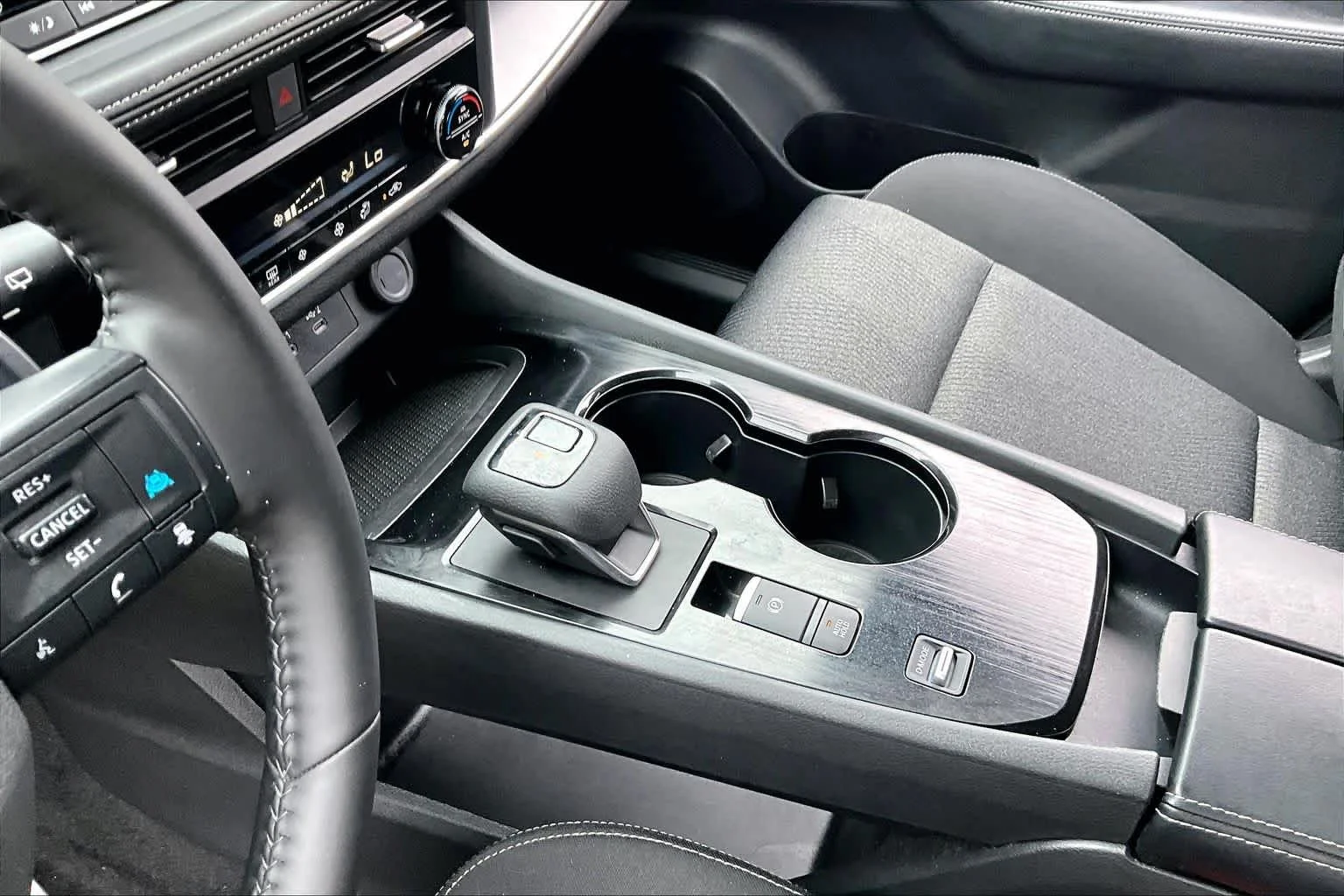 Used 2025 Super Black Nissan SV image 15