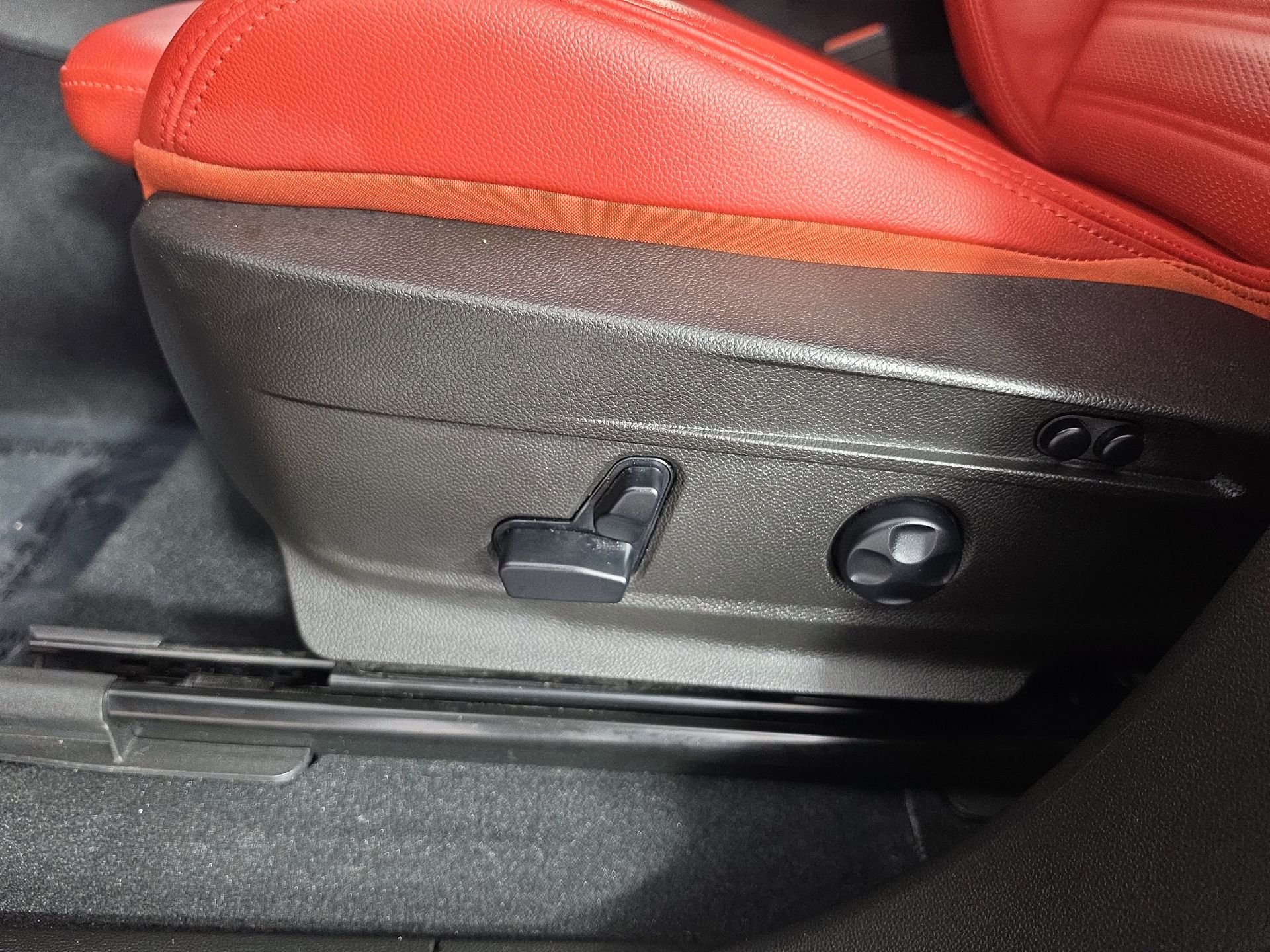 Used 2024 Red Alfa Romeo Veloce image 17