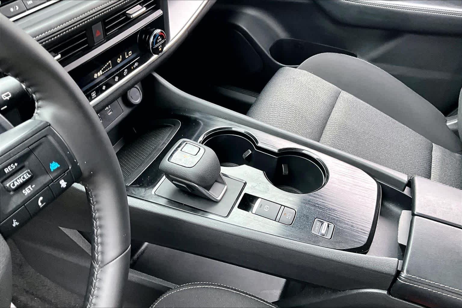 Used 2025 Super Black Nissan SV image 15