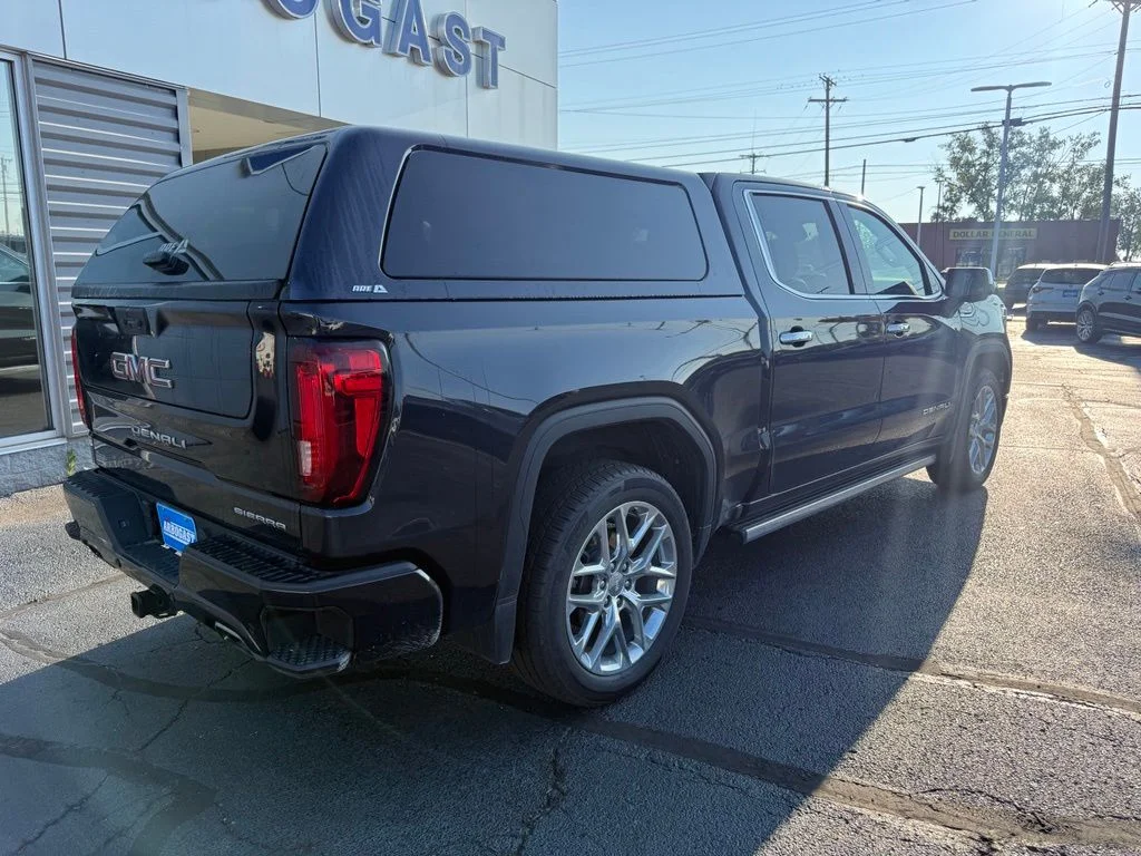 Used 2023 Silver GMC Denali image 5