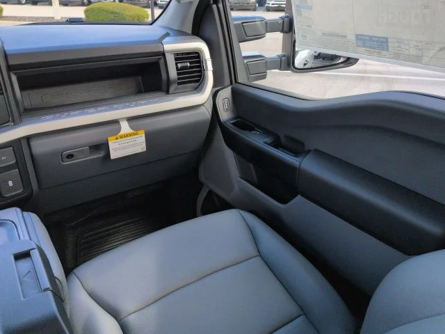 New 2027 Oxford White Ford F-350® XL image 17