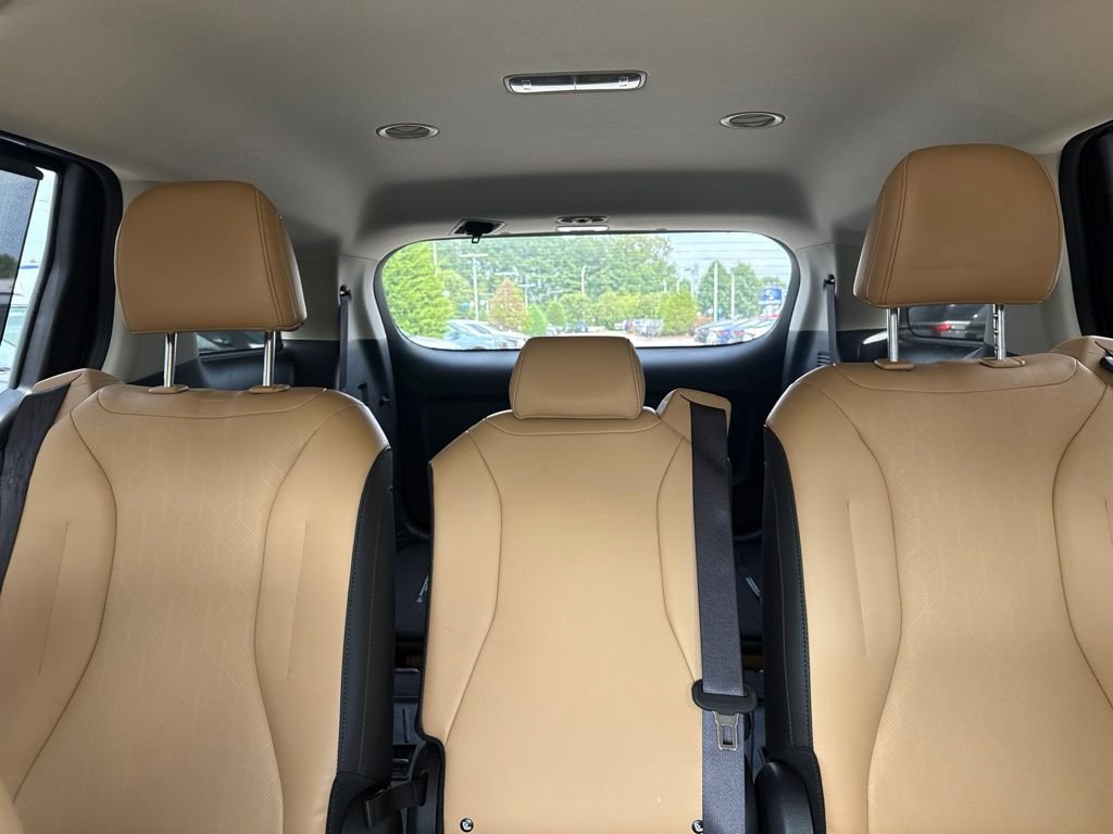 Used 2024 Blue Kia EX image 13