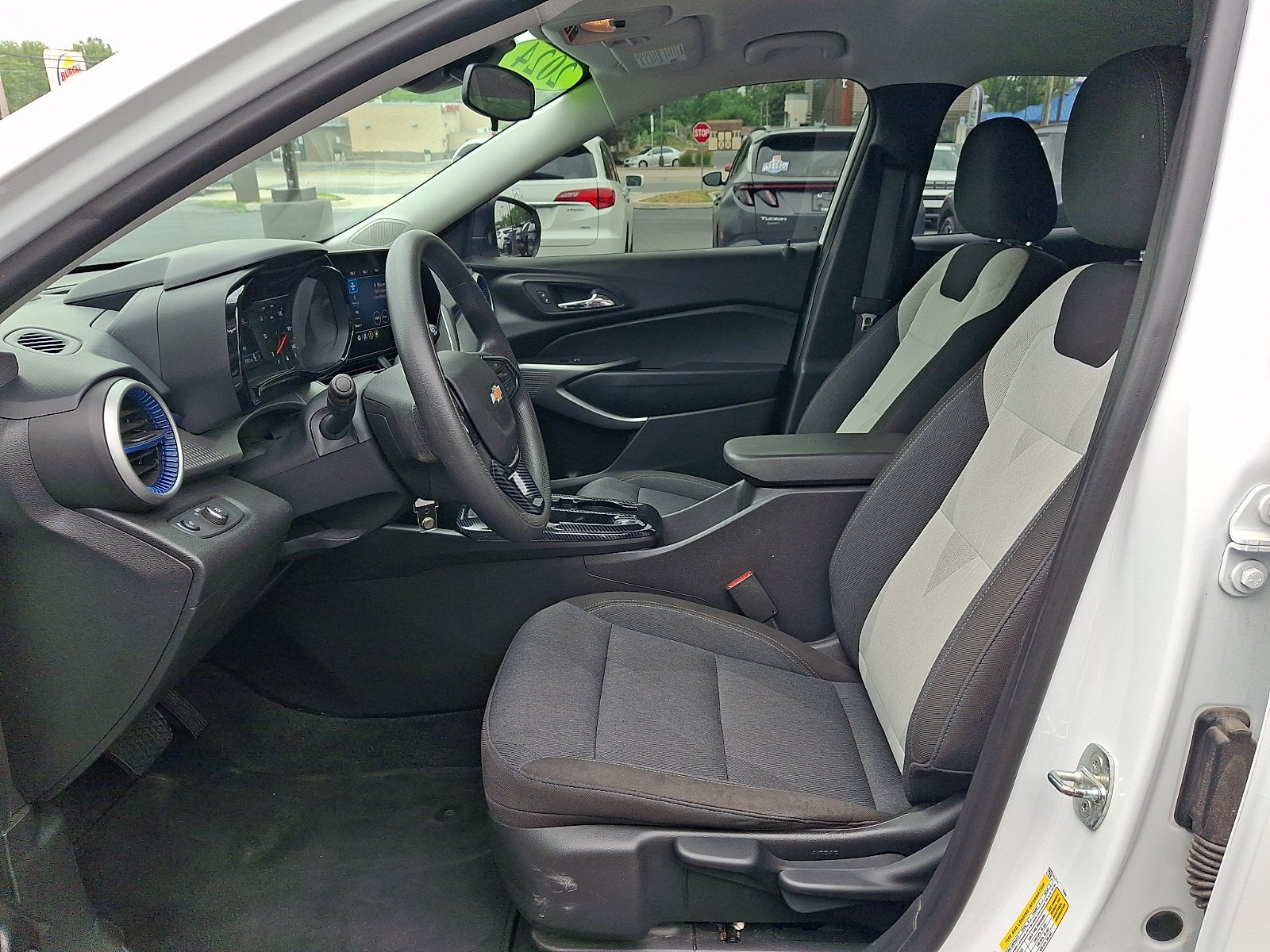 2024 Chevrolet Trax LS - Photo 13