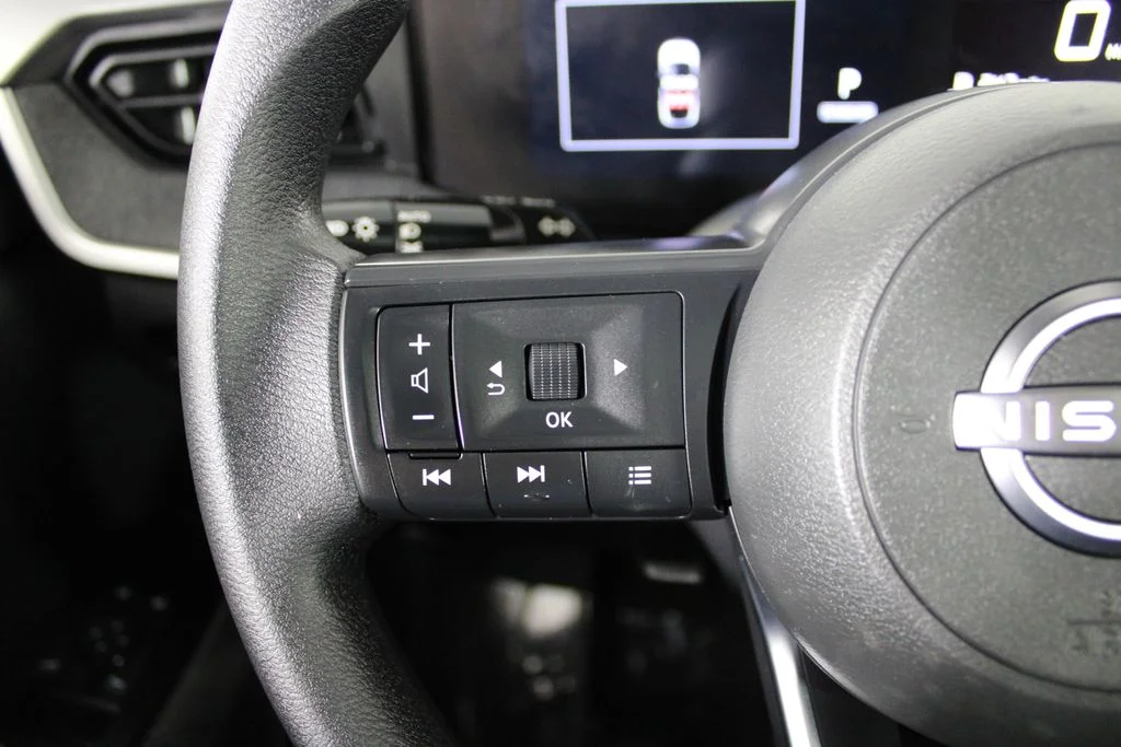2025 Nissan Kicks SV - Photo 25