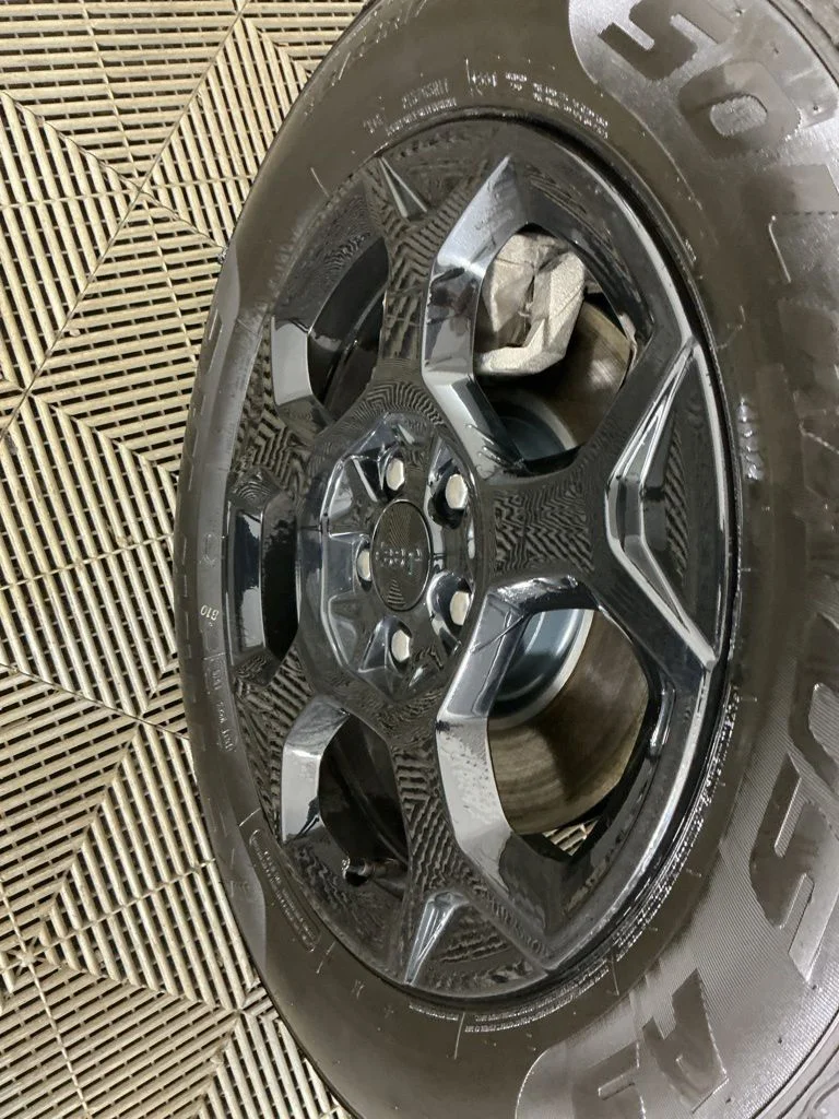 Certified Used 2023 Silver Jeep Trailhawk image 9