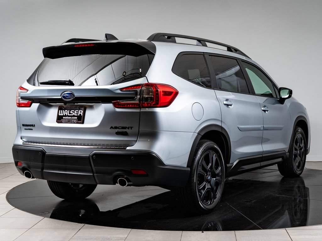 Used 2025 Ice Silver Metallic Subaru Onyx Edition image 10