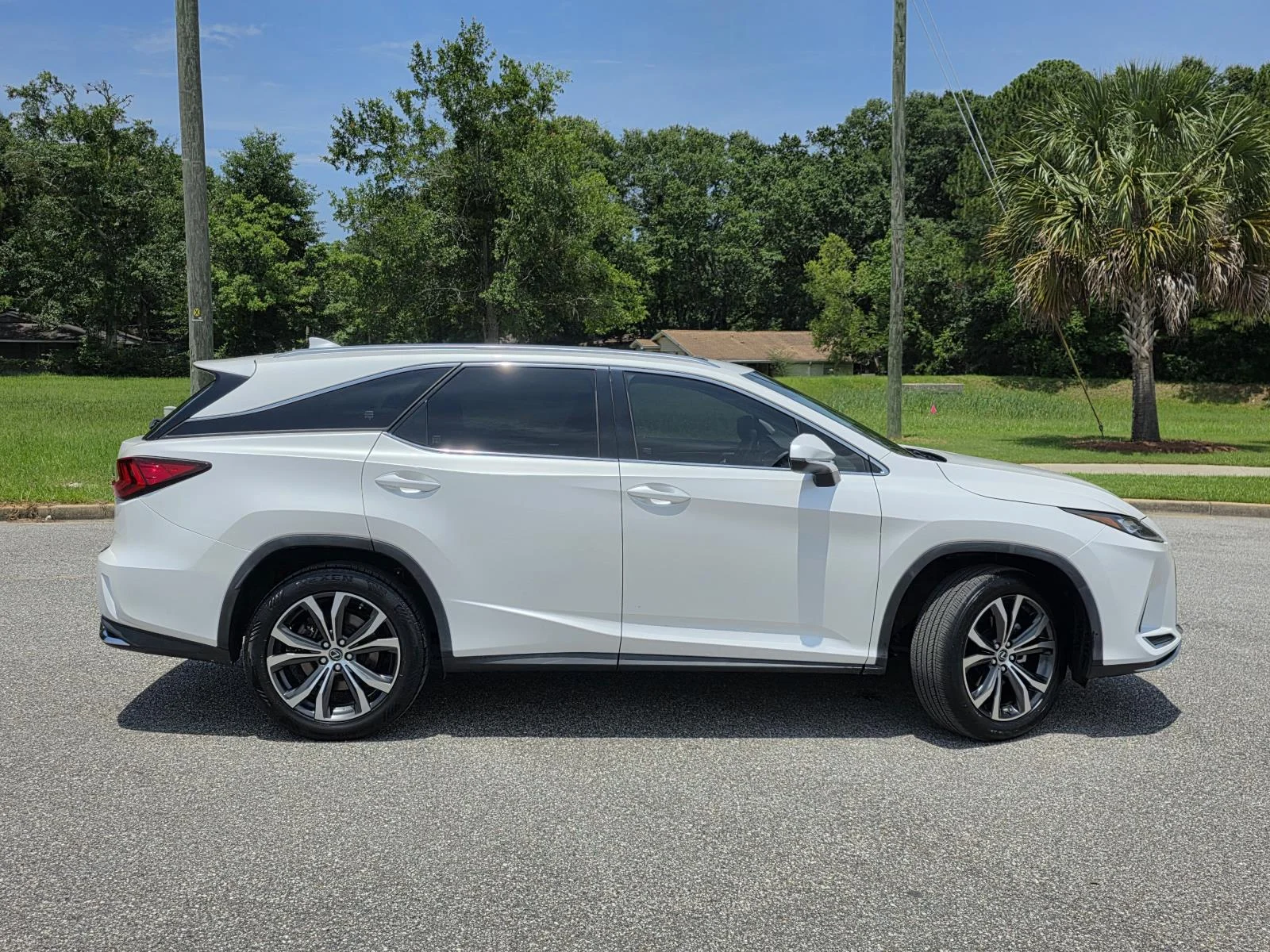 Used 2020 White Pearl Lexus 350L image 39