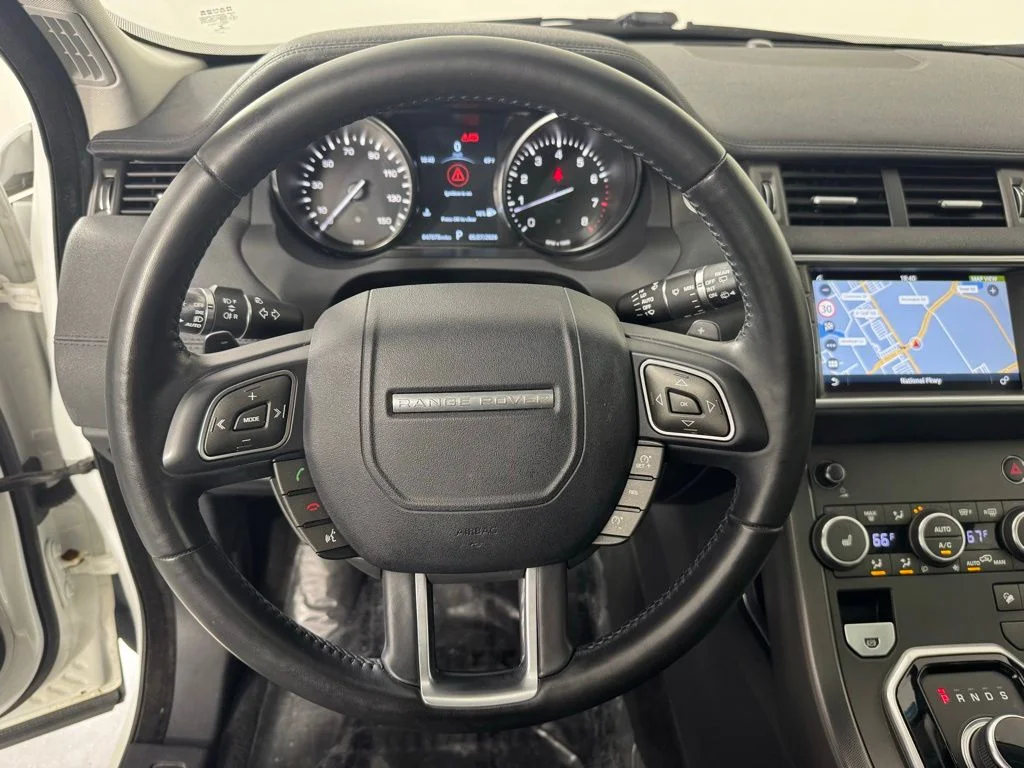 Used 2019 Fuji White Land Rover SE image 17
