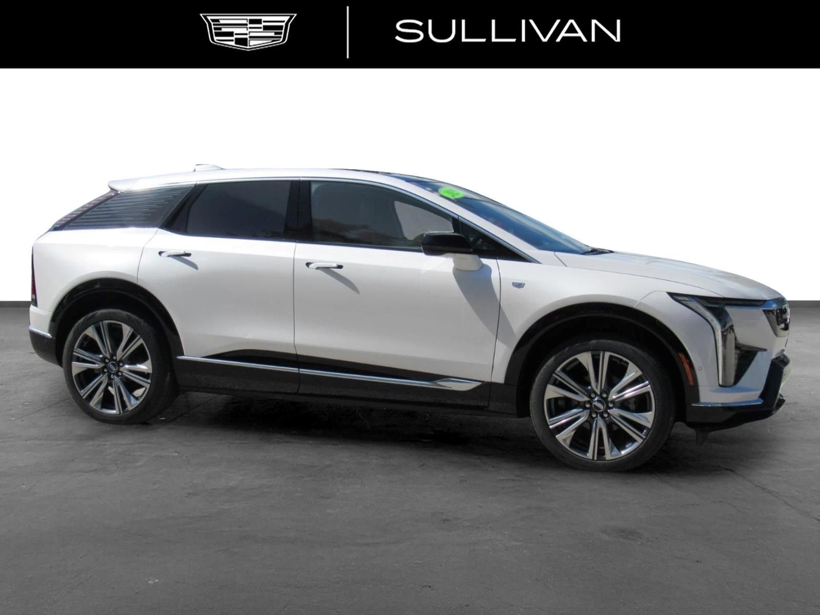 Used 2025 White Cadillac Luxury 2 image 2