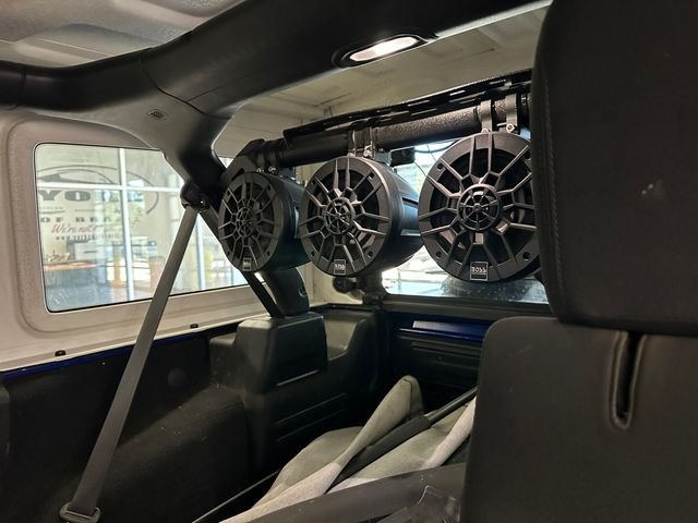 Used 2018 Blue Jeep Unlimited Sport S image 16