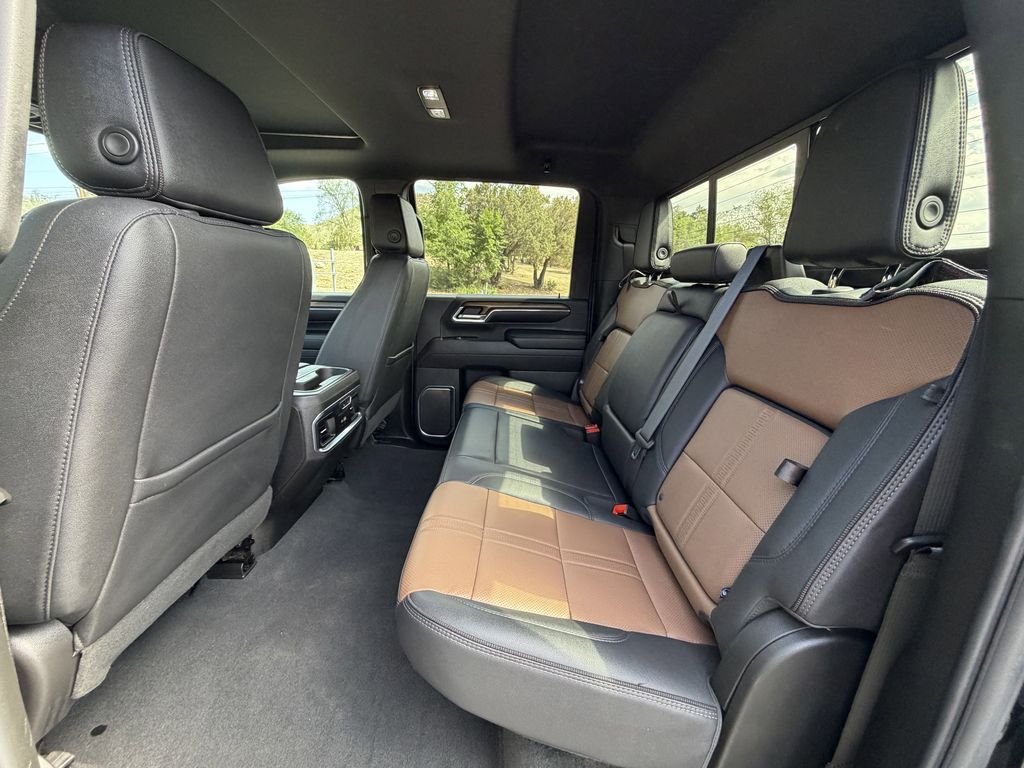 2024 Chevrolet Silverado 3500HD High Country - Photo 28