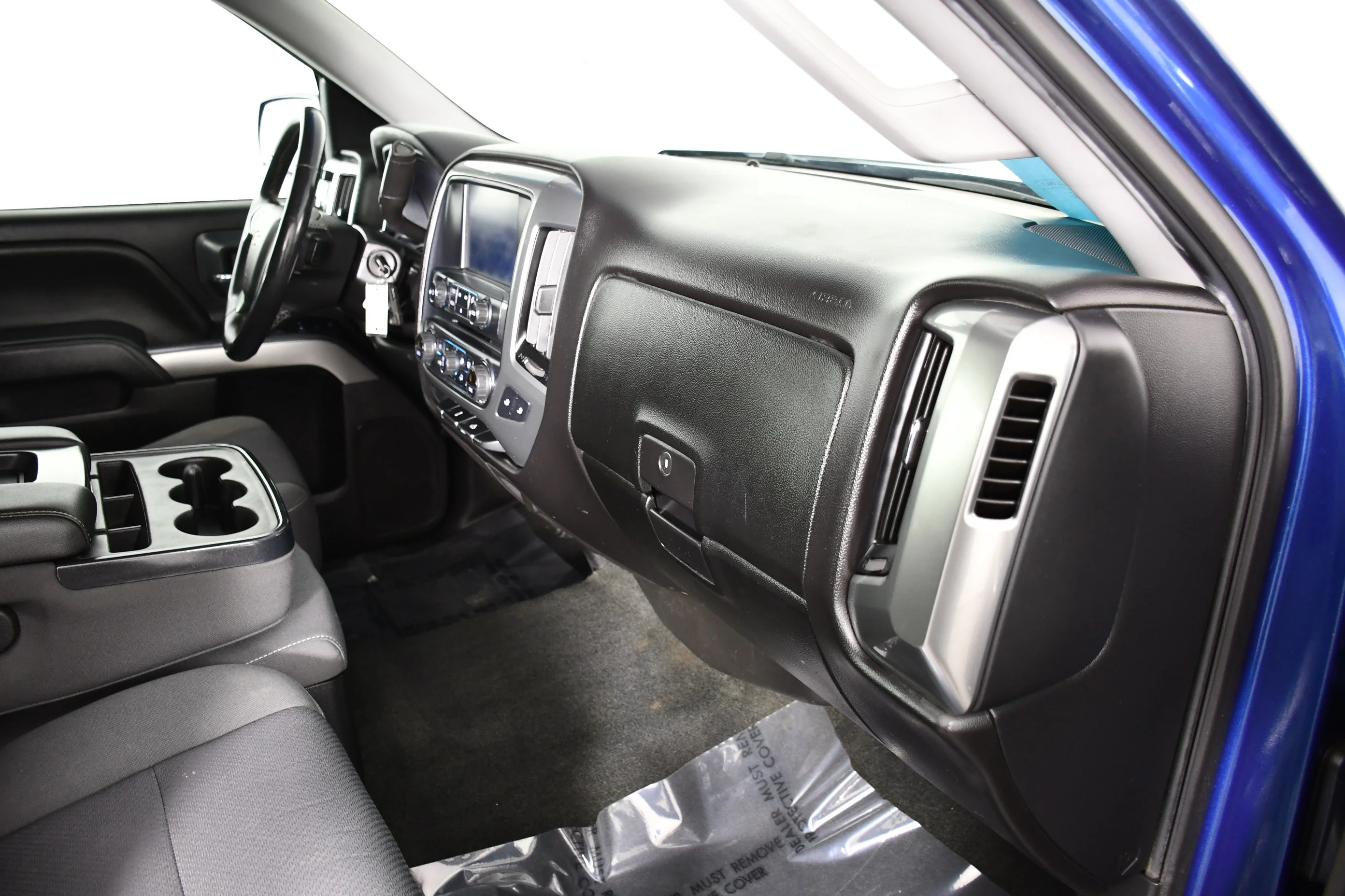 Used 2018 Deep Ocean Blue Metallic Chevrolet LT image 46