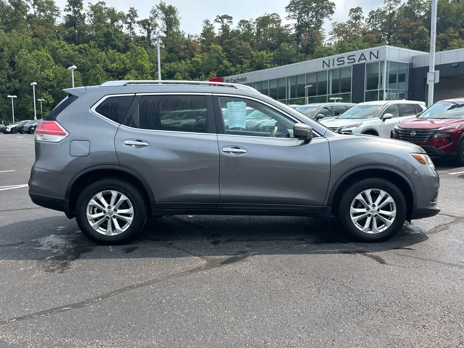 Used 2015 Gun Metallic Nissan SV image 6