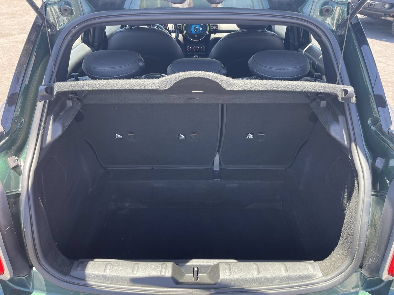 Used 2019 British Racing Green MINI Oxford Edition image 31