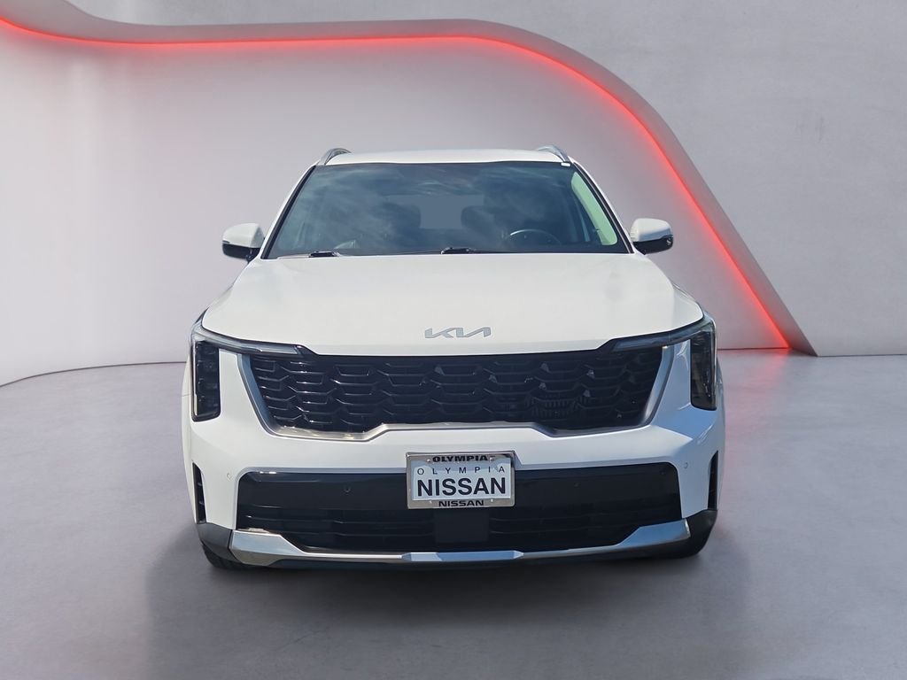 Used 2025 White Kia X-Line EX image 9