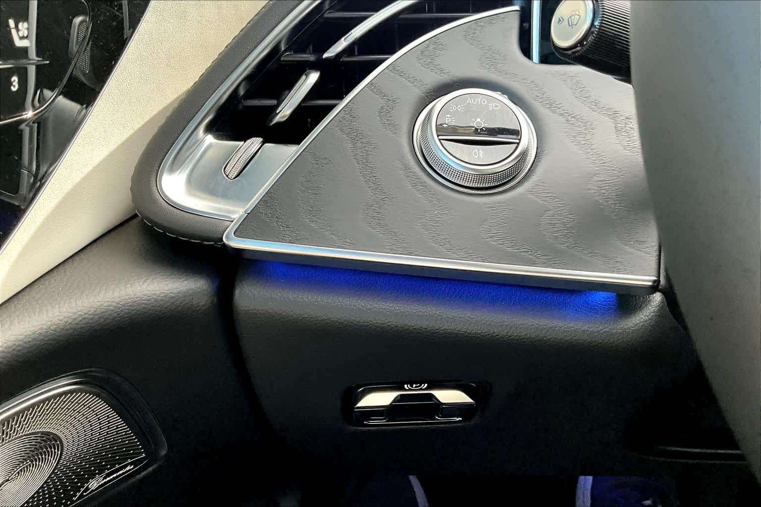 New 2026 Nautical Blue Metallic Mercedes-Benz E 350 image 13
