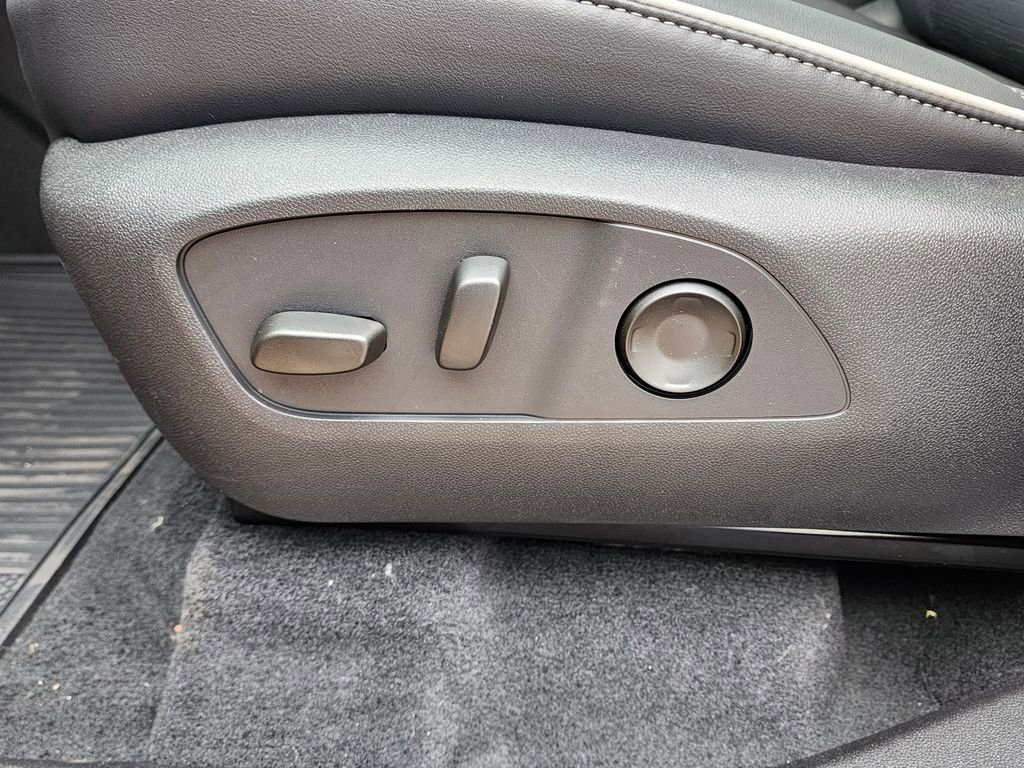 2026 Buick Enclave Sport Touring - Photo 18