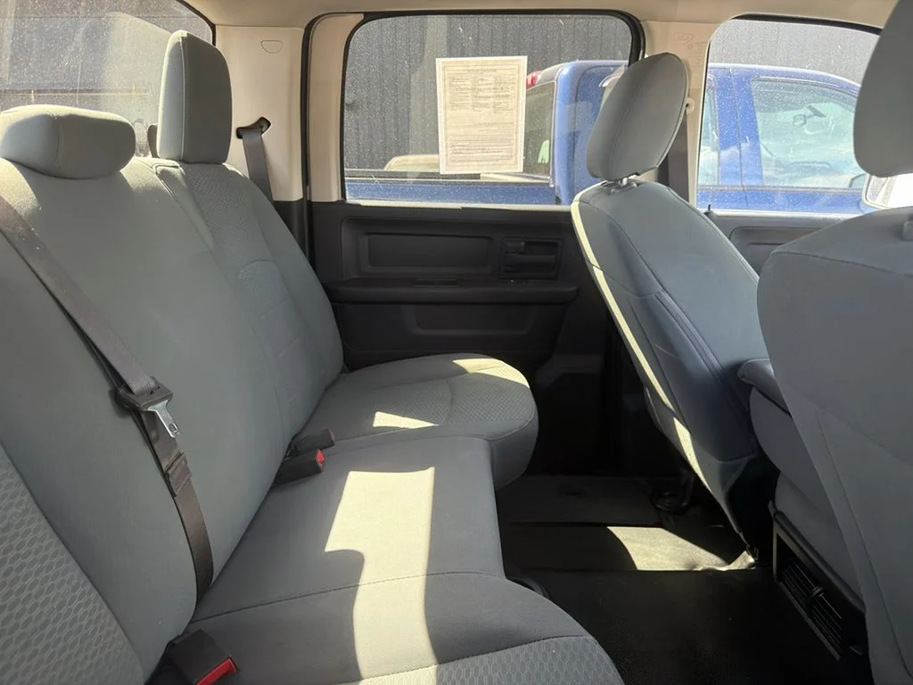Used 2020 Granite Crystal Metallic Clearcoat Ram Tradesman image 8