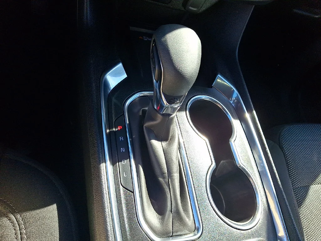 Used 2023 White Chevrolet LT image 23