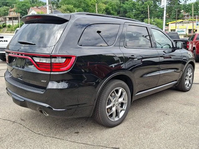New 2026 Diamond Black Clear-Coat Exterior Paint Dodge GT Plus HEMI V8 image 4