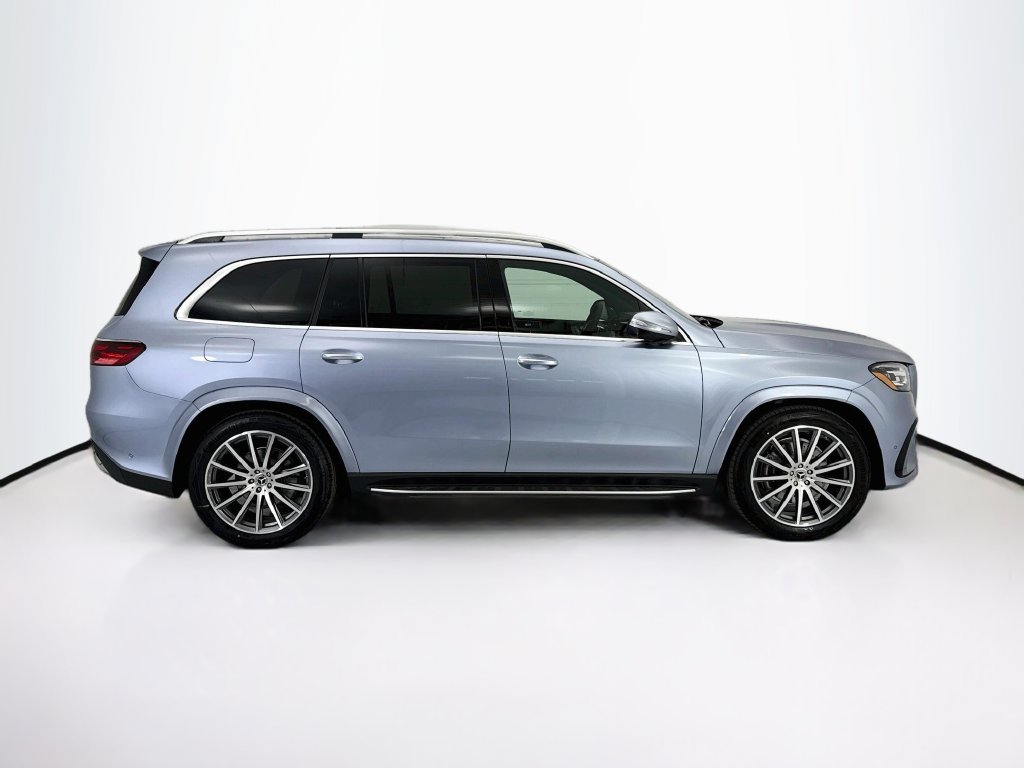 New 2026 MANUFAKTUR Light Blue Met Mercedes-Benz GLS 450 image 4