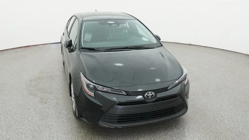 New 2026 Midnight Black Metallic Toyota LE image 13