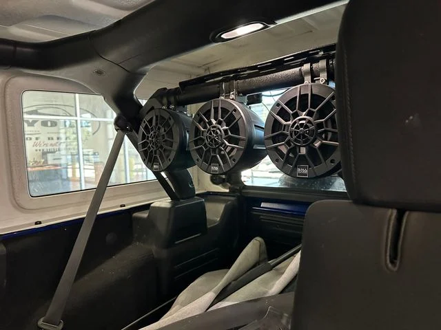 Used 2018 Blue Jeep Unlimited Sport S image 16