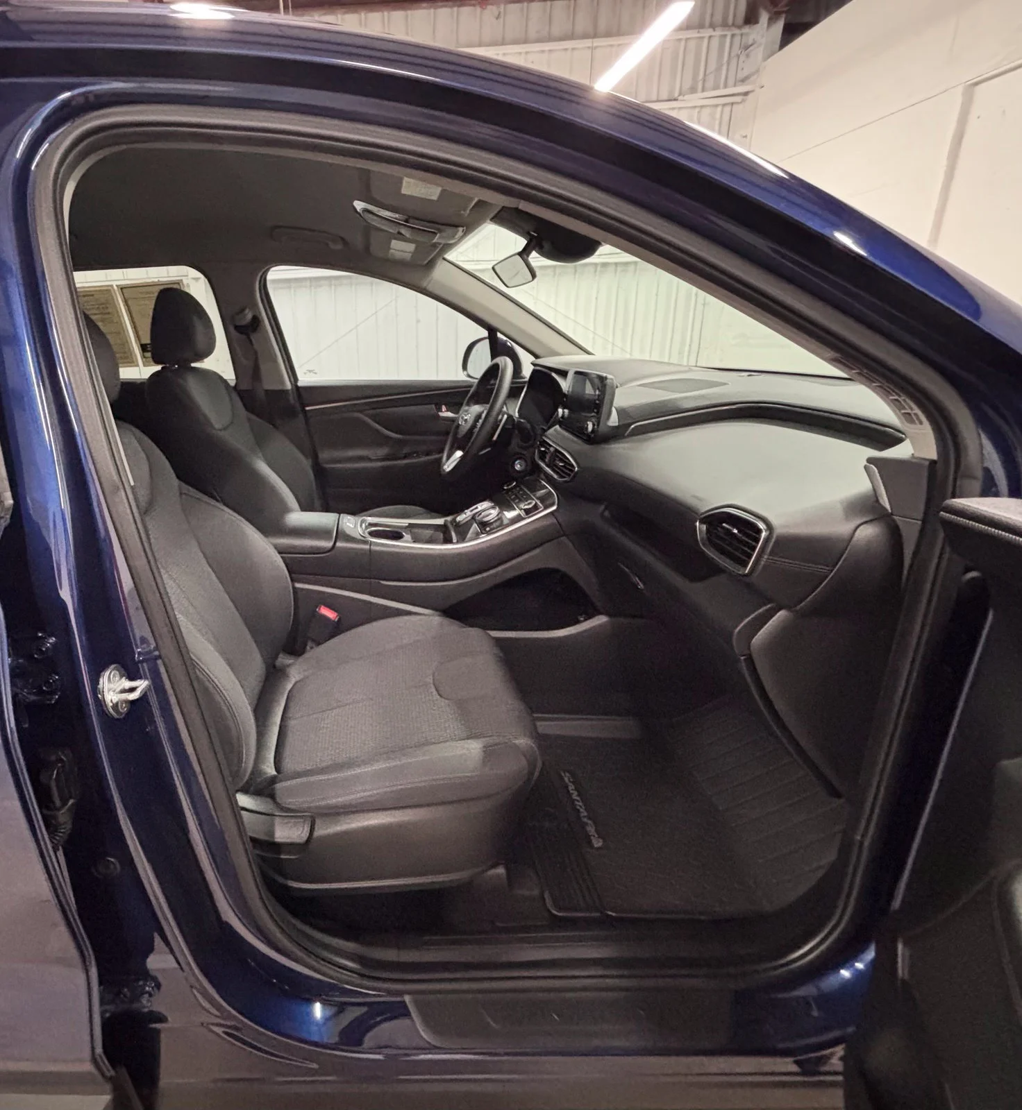 Certified Used 2023 Blue Hyundai SE image 18