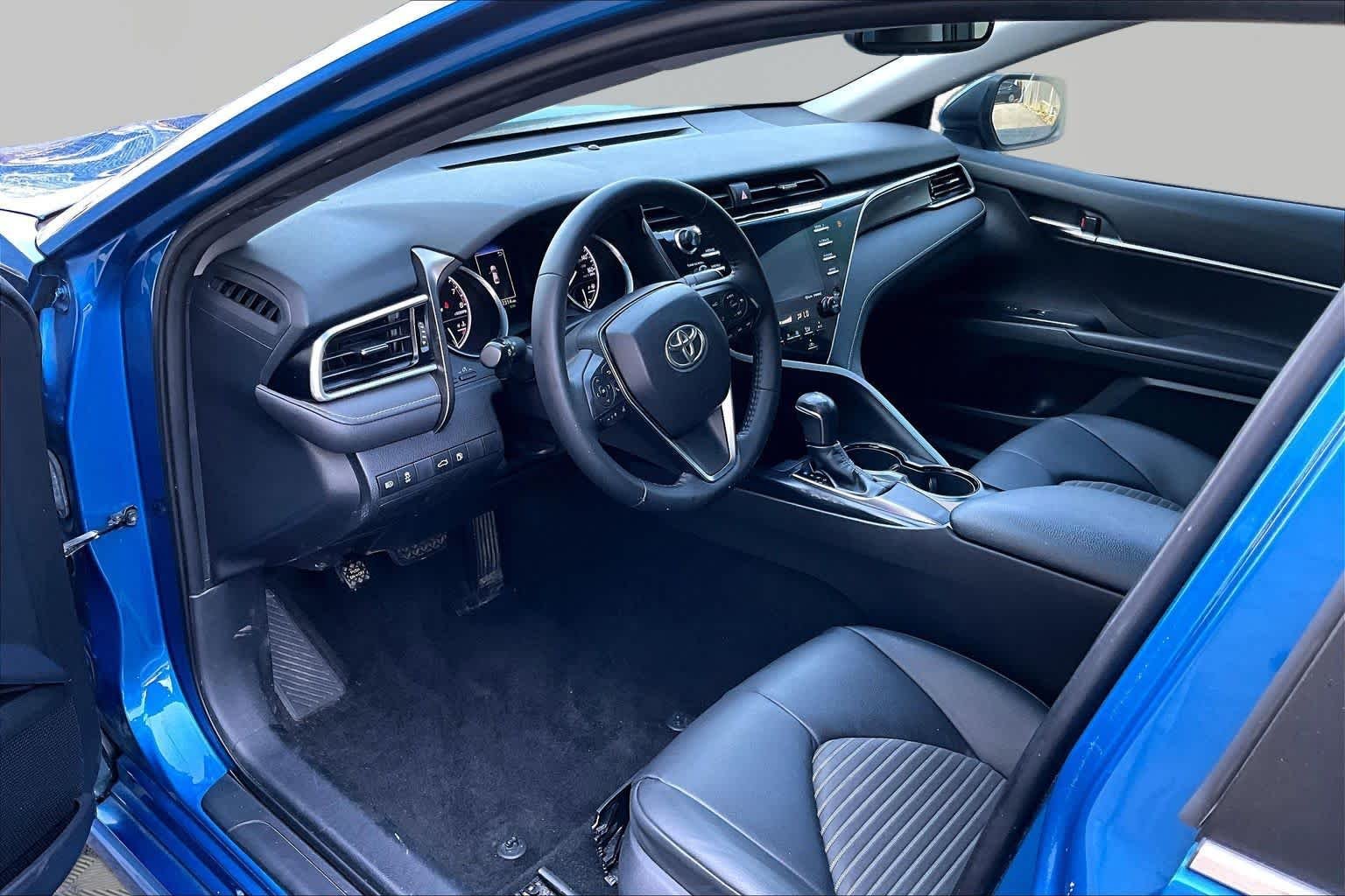 Used 2018 Blue Streak Metallic Toyota SE image 18
