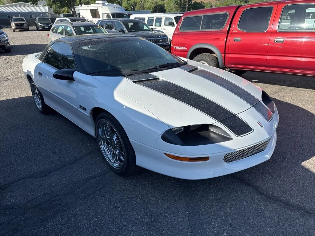 1997 Chevrolet Camaro's photo
